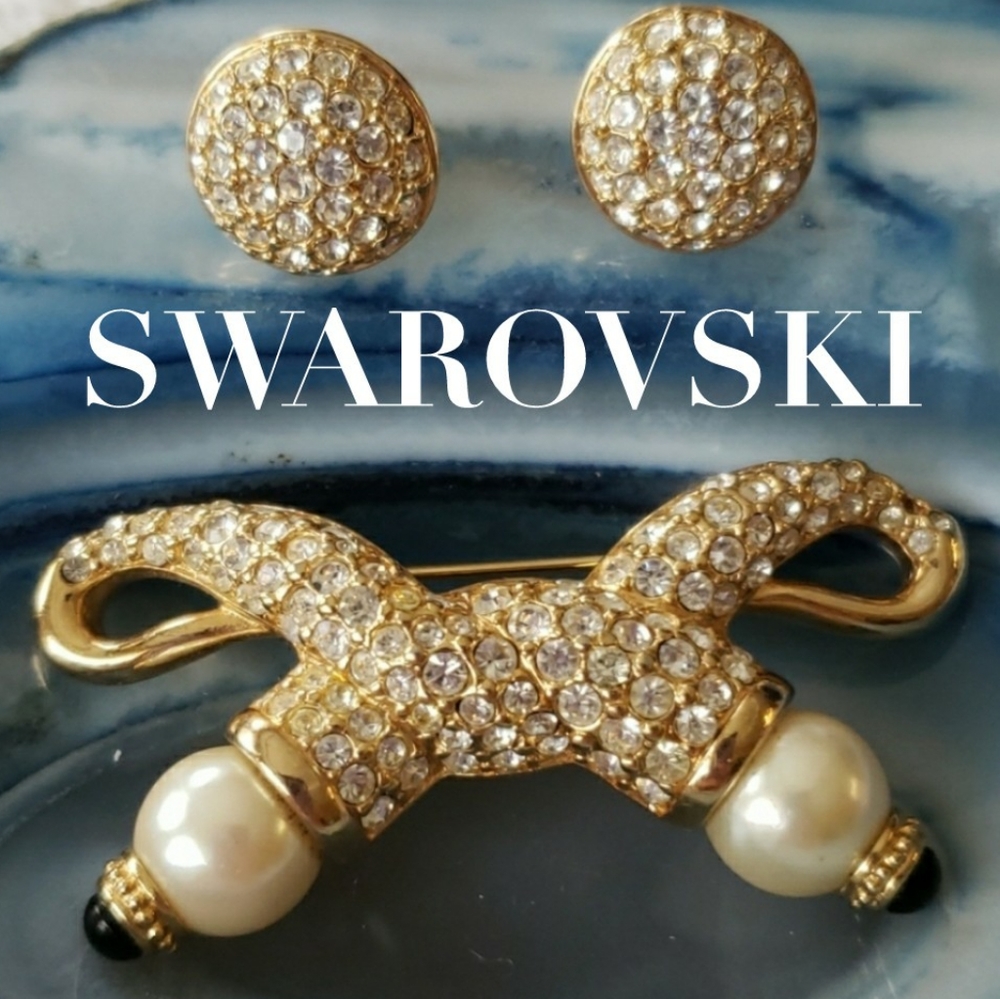 Swarovski Gold/Rhinestone Earring & Brooch Set